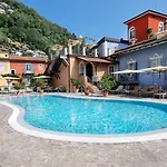 Residenza Dei Fiori Апарт-отель Каннеро-Ривьера
