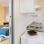 Residenza Dei Fiori Апарт-отель 4*