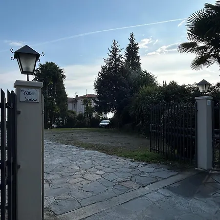 Residenza Dei Fiori 4* קנרו ריביירה