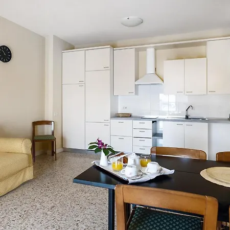 מלון דירות Residenza Dei Fiori קנרו ריביירה