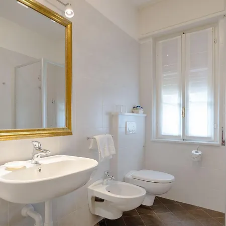 מלון דירות Residenza Dei Fiori קנרו ריביירה