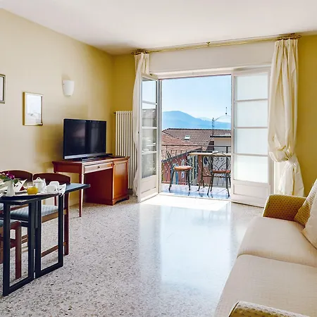 Residenza Dei Fiori Ξενοδοχείο με διαμερίσματα