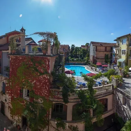 Residenza Dei Fiori 4*