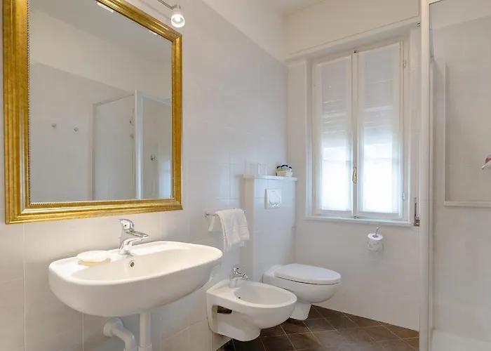 Residenza Dei Fiori 4* 카네로 리비에라