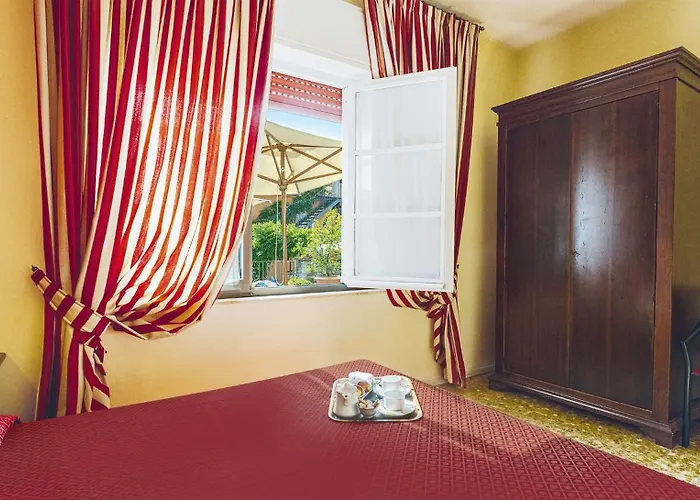 Apartmanhotel Residenza Dei Fiori Cannero Riviera