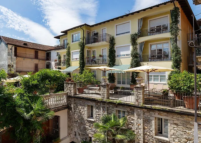 Apartmanhotel Residenza Dei Fiori Cannero Riviera