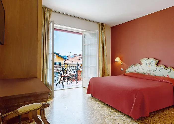 Residenza Dei Fiori Lägenhetshotell Cannero Riviera