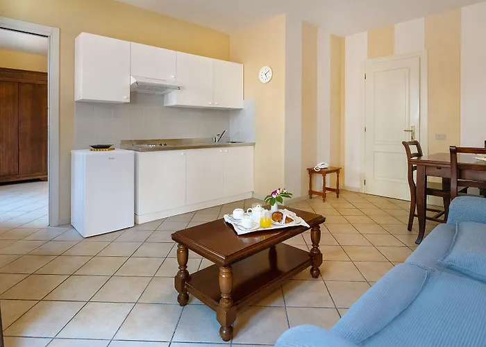 Residenza Dei Fiori 4*